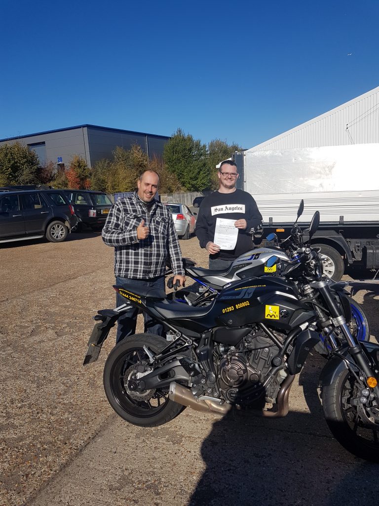 Russell and Toby pass first time!