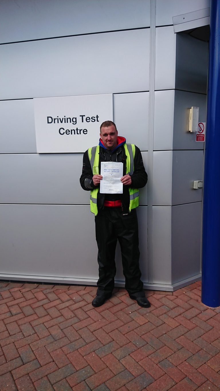Dan from Dorking passes DAS
