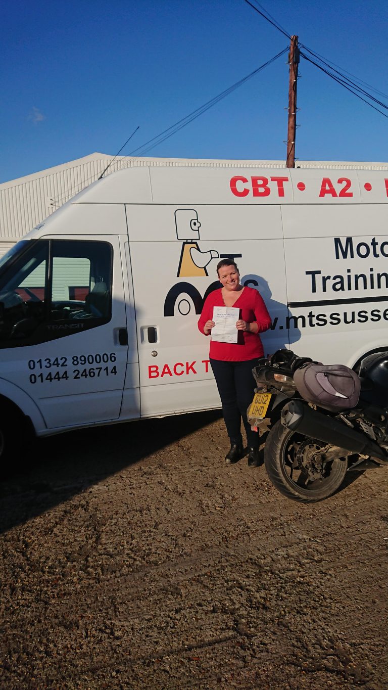 Horsham lady biker passes DAS