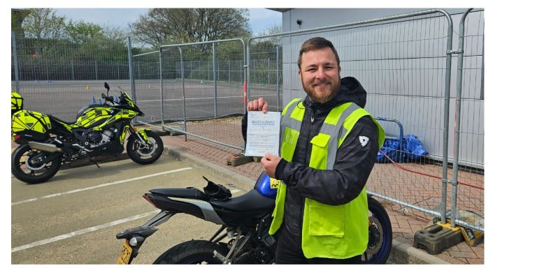 Loic Banas loving the Yamaha MT07