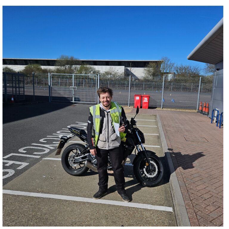 Cracking pass for Connor