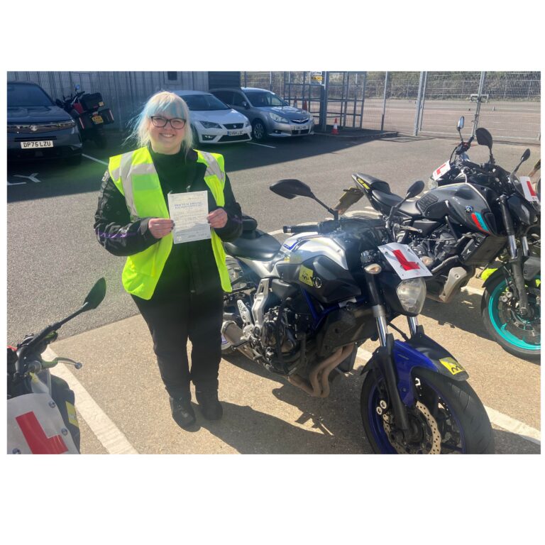 Superb pass for Sophie!